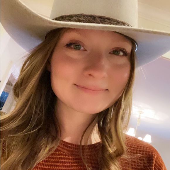 Meet your Posher, Mistie - Picture 1 of 1